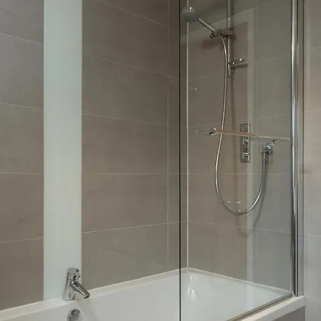 12 Pear Tree House Holiday home